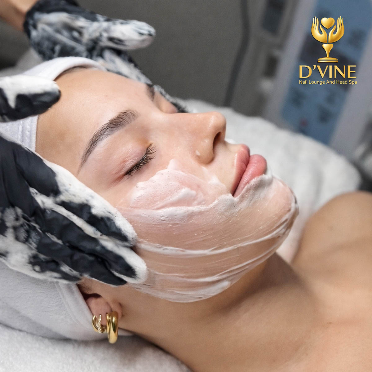 D'vine Nail Lounge and Head Spa